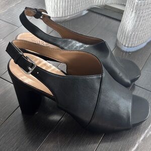 Naturalizer Black Women's Heeled Sandals(worn once.  Like new and super comfy